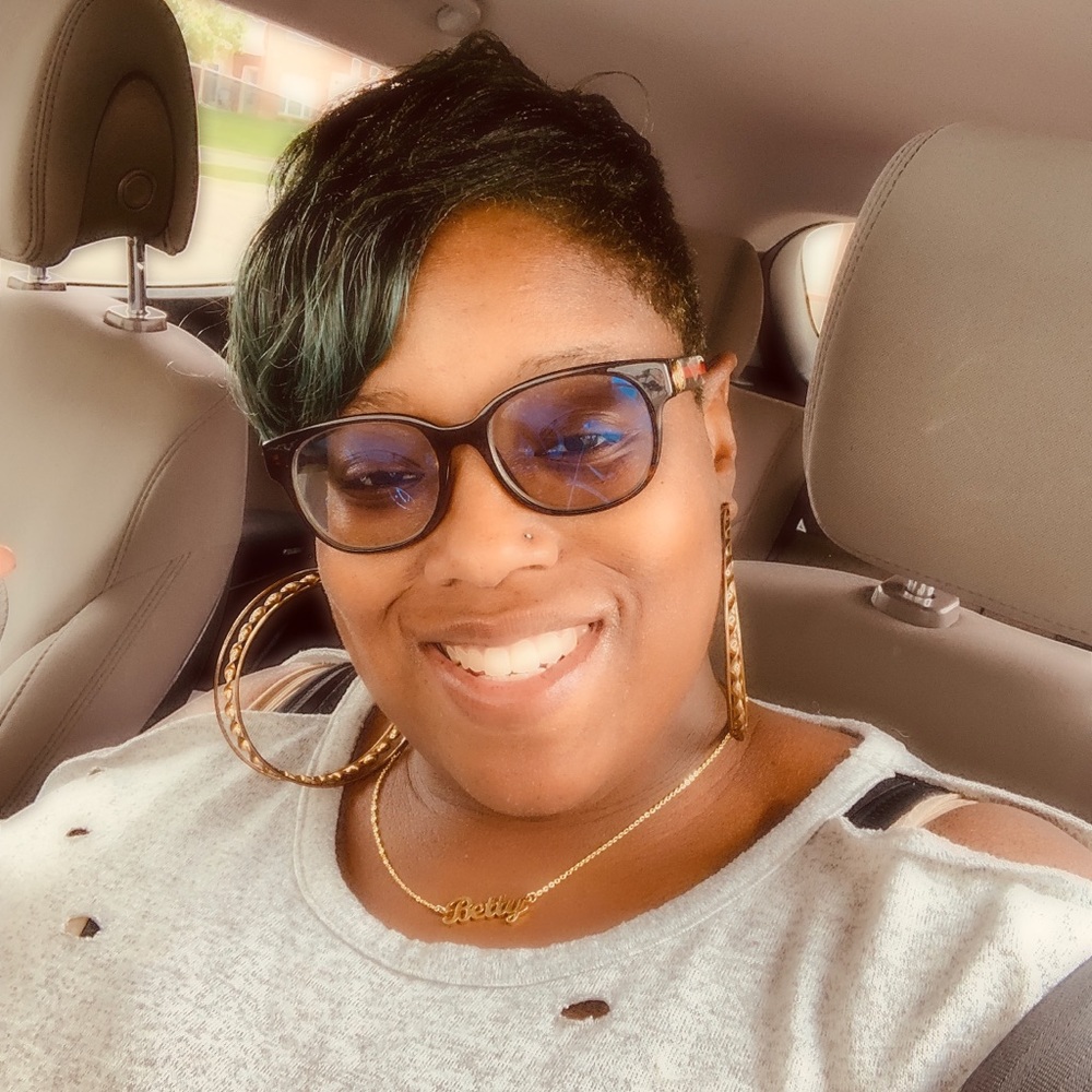 Meet your Posher, Betty